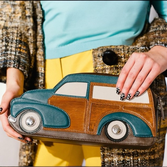 VERY RARE NWT Kate Spade 2012 Knock On Wood Appliqué Vintage Woody Wagon Clutch - Picture 2 of 16